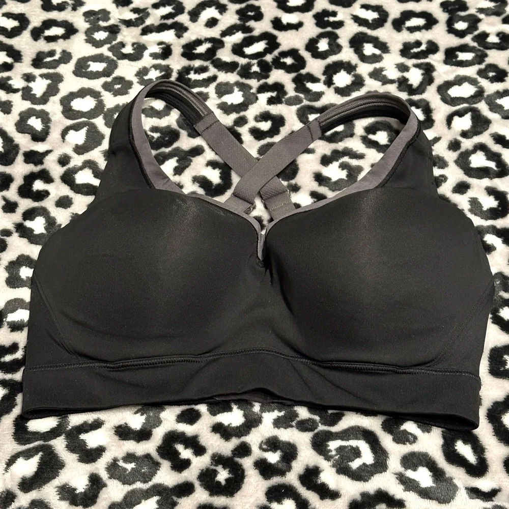 Adidas 34D Black & Gray Cross-back Adjustable Straps Sports Bra